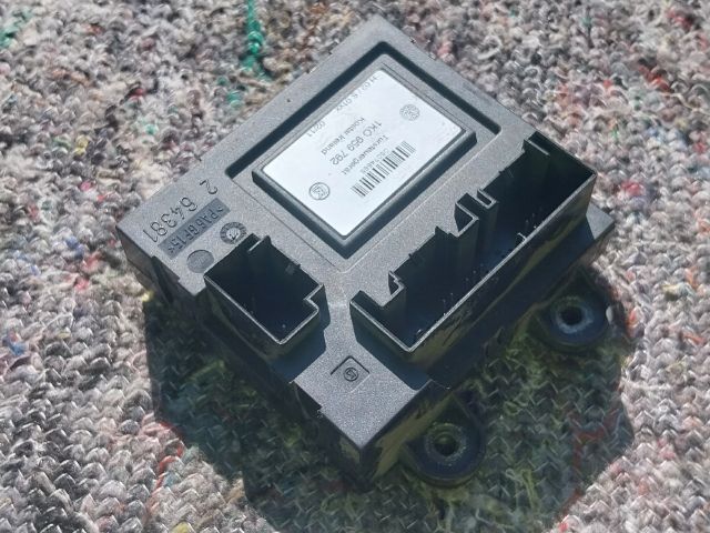 bontott VW CADDY Jobb első Ajtó Vezérlőegység