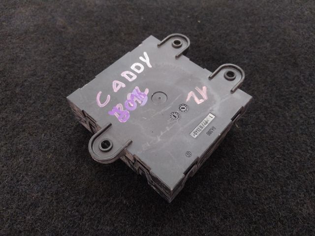 bontott VW CADDY Jobb első Ajtó Vezérlőegység