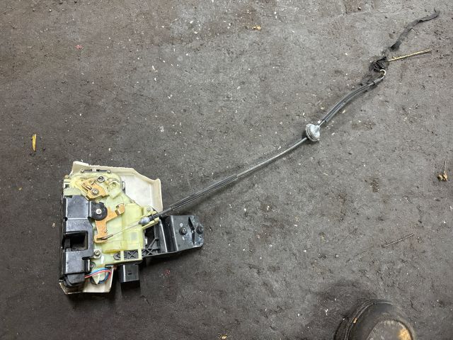 bontott VW CADDY Jobb első Ajtózár