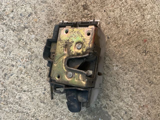 bontott VW CADDY Jobb első Ajtózár