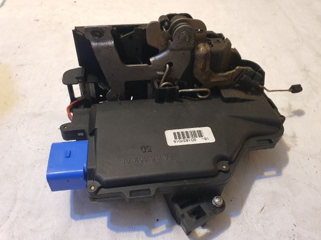 bontott VW CADDY Jobb első Ajtózár