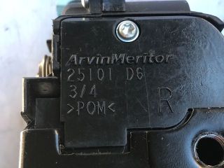 bontott VW CADDY Jobb első Ajtózár