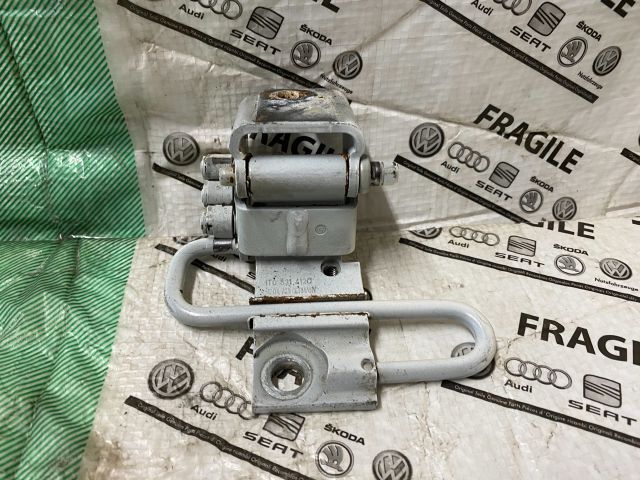 bontott VW CADDY Jobb első Alsó Zsanér