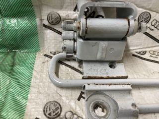 bontott VW CADDY Jobb első Alsó Zsanér