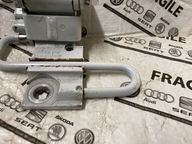 bontott VW CADDY Jobb első Alsó Zsanér