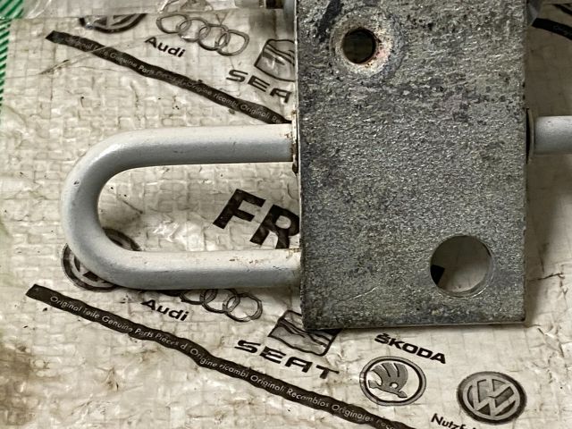 bontott VW CADDY Jobb első Alsó Zsanér