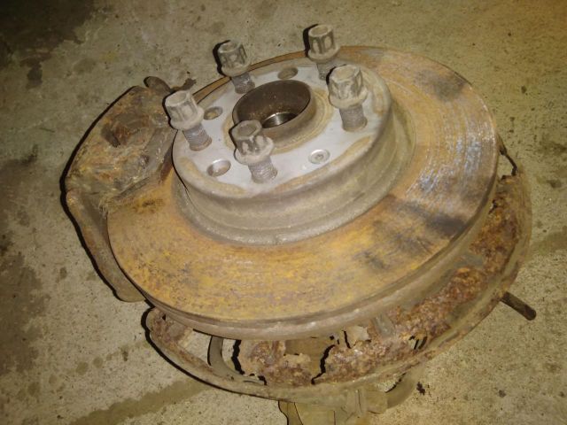 bontott VW CADDY Jobb első Csonkállvány Kerékaggyal