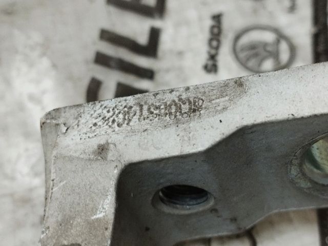 bontott VW CADDY Jobb első Felső Zsanér