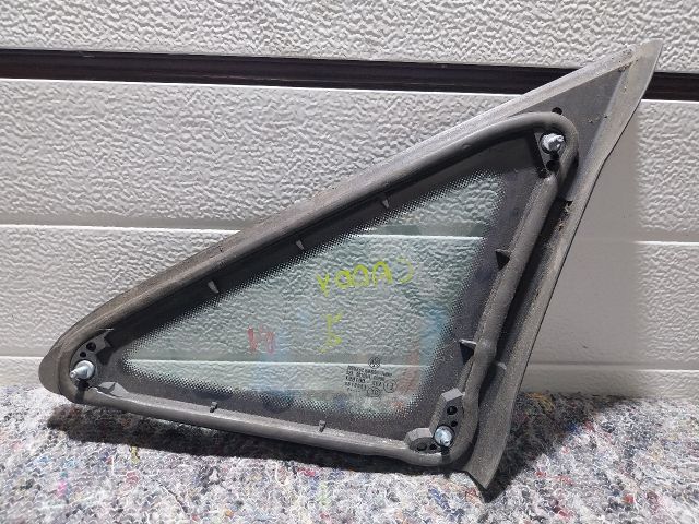 bontott VW CADDY Jobb első Fixüveg (Ajtóban)