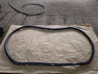 bontott VW CADDY Jobb első Gumikéder