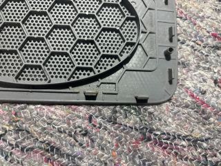 bontott VW CADDY Jobb első Hangszóró Burkolat