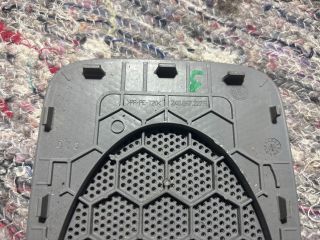 bontott VW CADDY Jobb első Hangszóró Burkolat