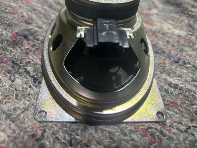 bontott VW CADDY Jobb első Hangszóró