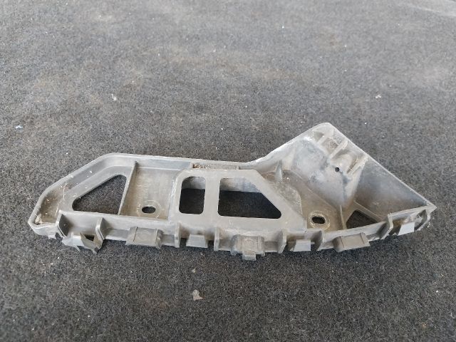 bontott VW CADDY Jobb első Oldal Lökhárító Tartó (Műanyag)