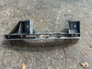 bontott VW CADDY Jobb első Oldal Lökhárító Tartó (Műanyag)