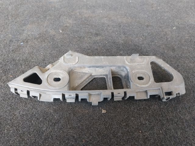 bontott VW CADDY Jobb első Oldal Lökhárító Tartó (Műanyag)