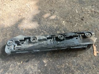 bontott VW CADDY Jobb első Oldal Lökhárító Tartó (Műanyag)