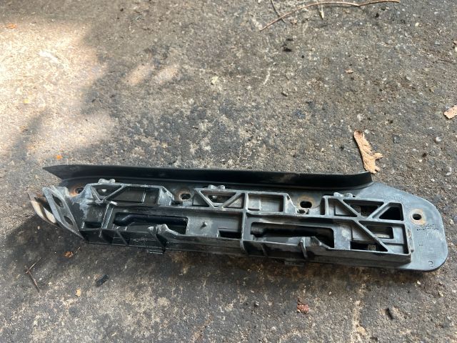 bontott VW CADDY Jobb első Oldal Lökhárító Tartó (Műanyag)