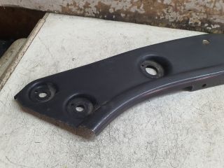 bontott VW CADDY Jobb Fényszóró Tartó