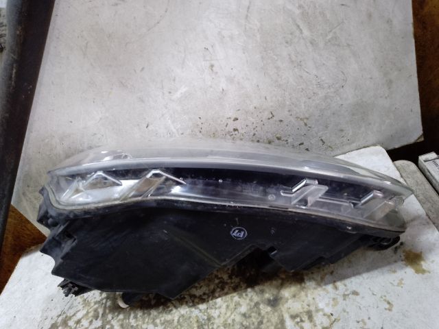 bontott VW CADDY Jobb Fényszóró