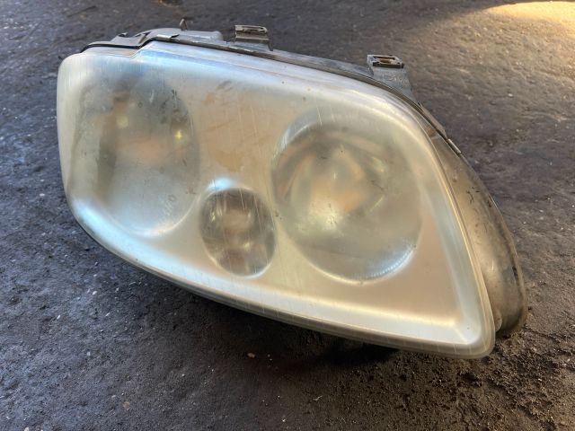 bontott VW CADDY Jobb Fényszóró