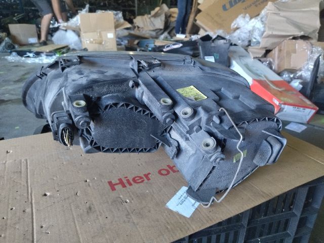 bontott VW CADDY Jobb Fényszóró