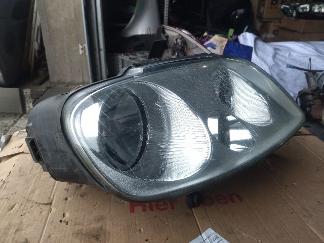 bontott VW CADDY Jobb Fényszóró