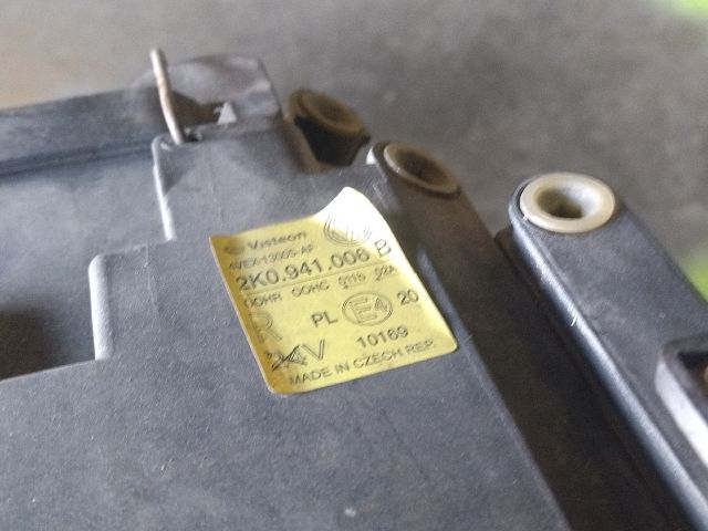 bontott VW CADDY Jobb Fényszóró