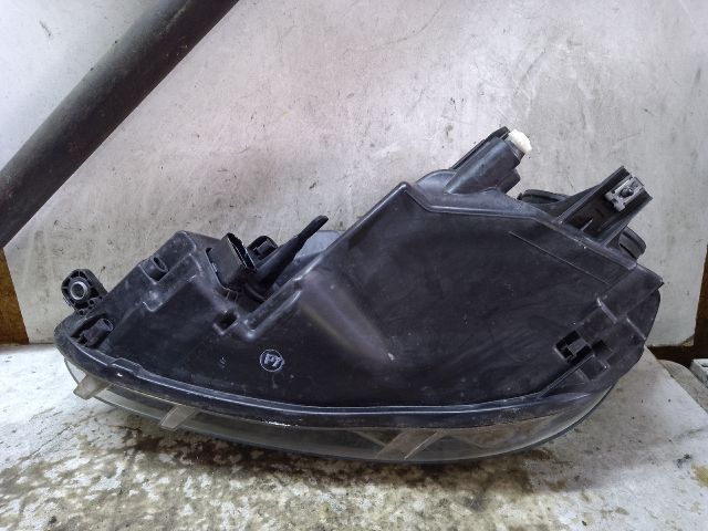 bontott VW CADDY Jobb Fényszóró