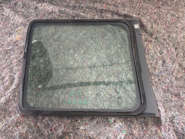 bontott VW CADDY Jobb hátsó Ablak