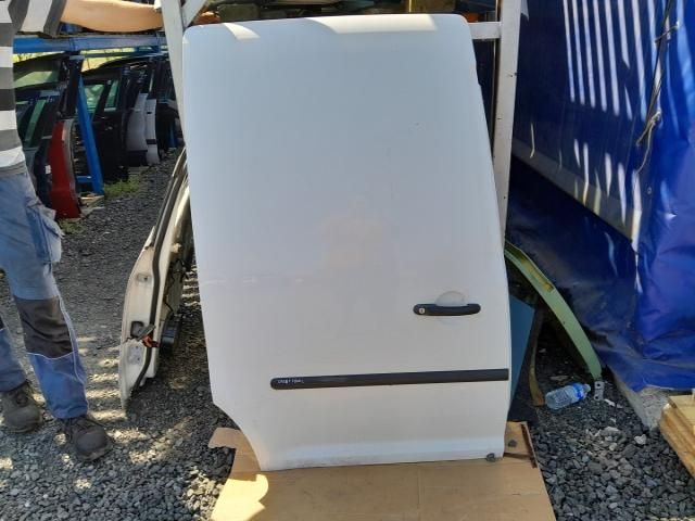 bontott VW CADDY Jobb hátsó Ajtó (Üres lemez)