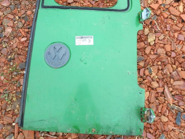 bontott VW CADDY Jobb hátsó Ajtó (Üres lemez)