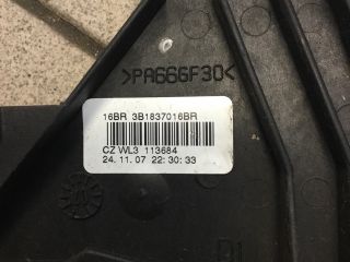 bontott VW CADDY Jobb hátsó Ajtózár