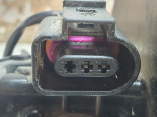 bontott VW CADDY Jobb hátsó Ajtózár