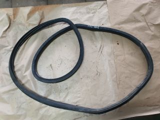 bontott VW CADDY Jobb hátsó Gumikéder