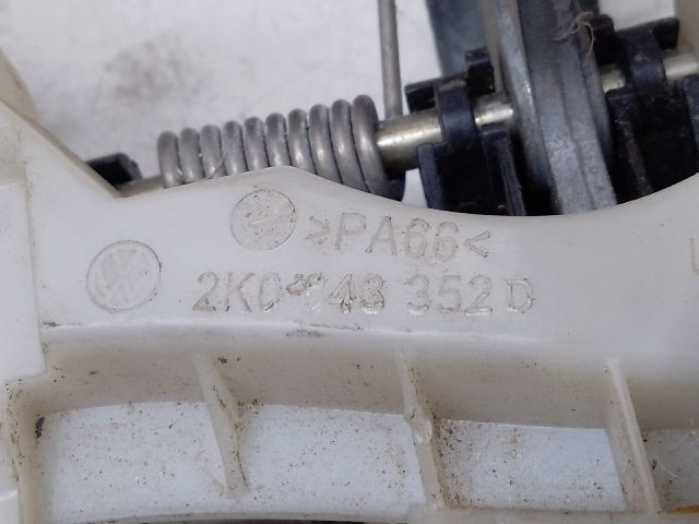 bontott VW CADDY Jobb hátsó Külső Kilincsfészek