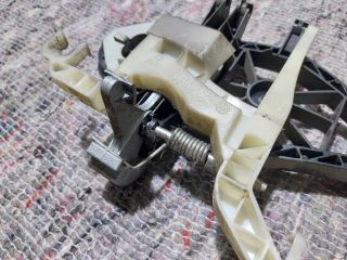 bontott VW CADDY Jobb hátsó Külső Kilincsfészek