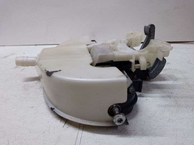 bontott VW CADDY Jobb hátsó Külső Kilincsfészek