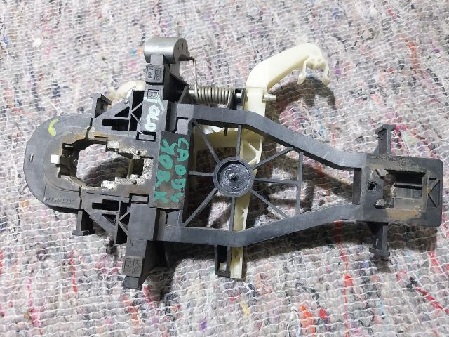 bontott VW CADDY Jobb hátsó Külső Kilincsfészek