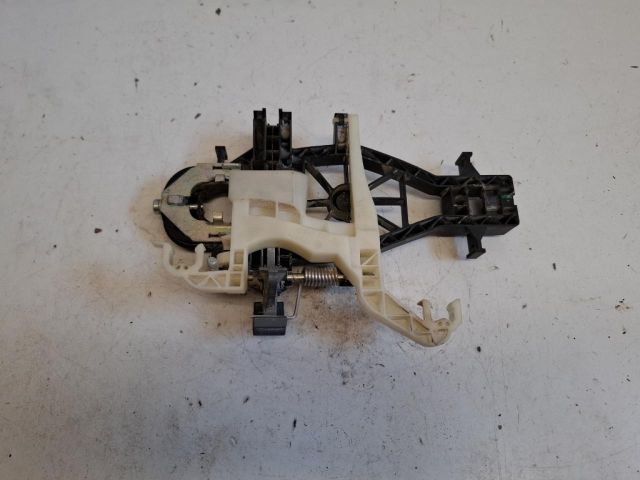 bontott VW CADDY Jobb hátsó Külső Kilincsfészek