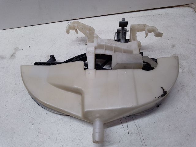 bontott VW CADDY Jobb hátsó Külső Kilincsfészek