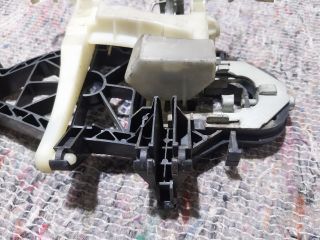 bontott VW CADDY Jobb hátsó Külső Kilincsfészek