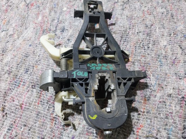 bontott VW CADDY Jobb hátsó Külső Kilincsfészek