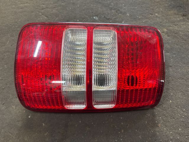 bontott VW CADDY Jobb Hátsó Lámpa