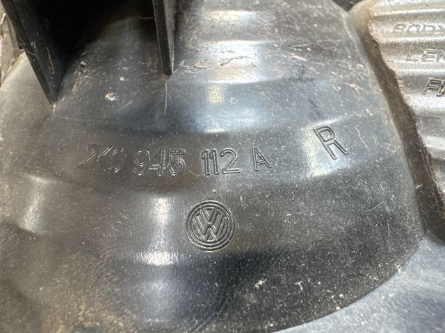 bontott VW CADDY Jobb Hátsó Lámpa