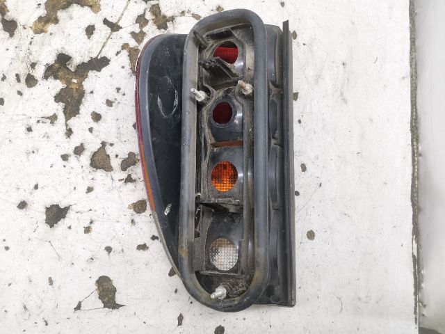 bontott VW CADDY Jobb Hátsó Lámpa