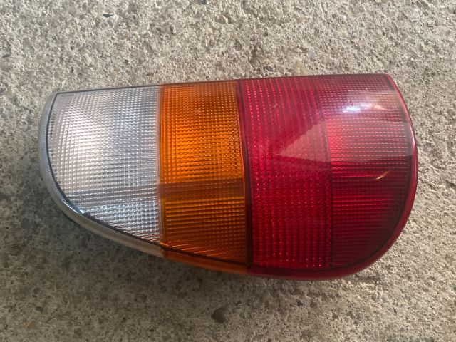 bontott VW CADDY Jobb Hátsó Lámpa