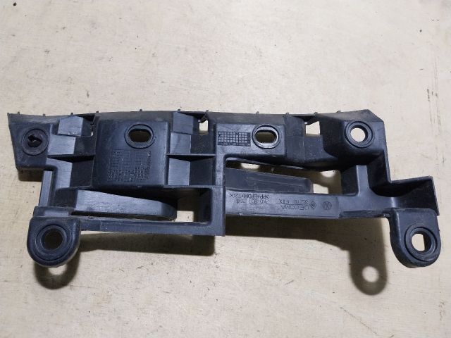 bontott VW CADDY Jobb hátsó Oldal Lökhárító Tartó (Műanyag)