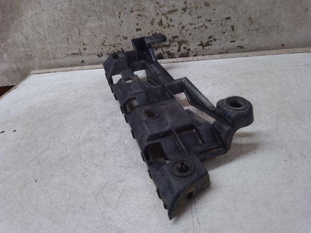 bontott VW CADDY Jobb hátsó Oldal Lökhárító Tartó (Műanyag)