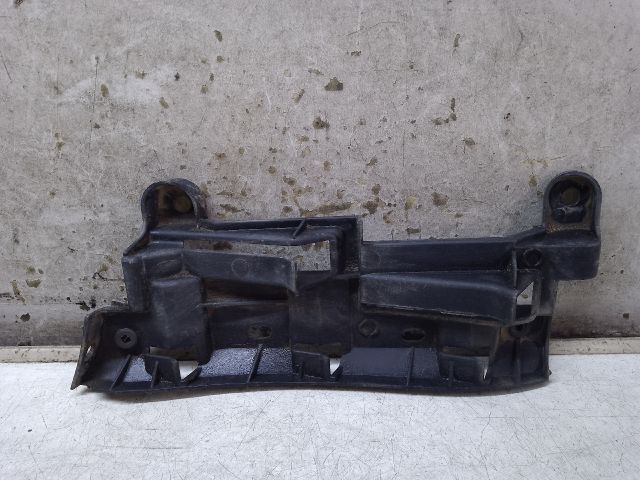 bontott VW CADDY Jobb hátsó Oldal Lökhárító Tartó (Műanyag)